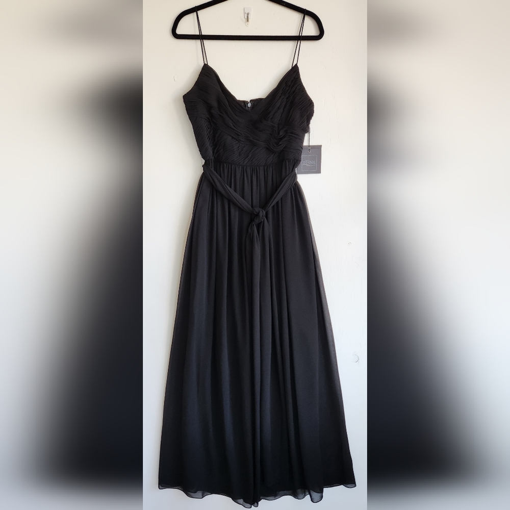 Ieena for Mac Duggal NWT beautiful, ruched, lined, sleeveless jumpsuit - Size M